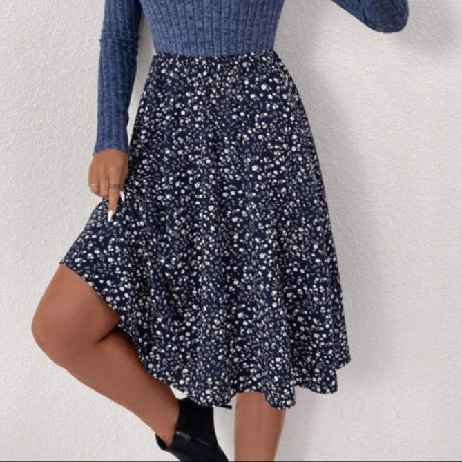 Jupe évasée fleurie taille haute pour femmes, motif intemporel, parfaite pour un style élégant décontracté.