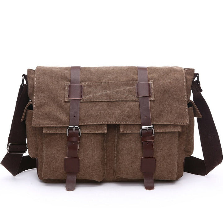 Sac à bandoulière homme vintage en toile cirée et cuir marron, style messager. Idéal pour documents et PC.