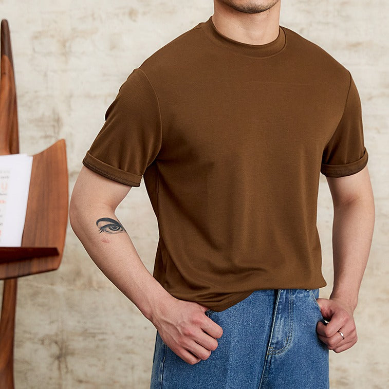 T-shirt Elias pour homme, classique et élégant, offrant un confort optimal et un style intemporel et moderne.