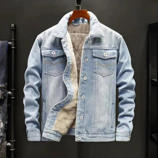 Veste homme classique bleu marine, coupe décontractée. Doublure chaude pour l'automne-hiver, parfaite pour le confort extérieur.