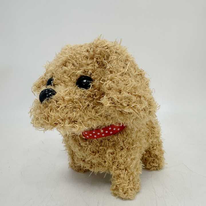 Chiot robot peluche doux et interactif pour enfants. Ce jouet électronique marche, aboie, offrant des heures de jeu.