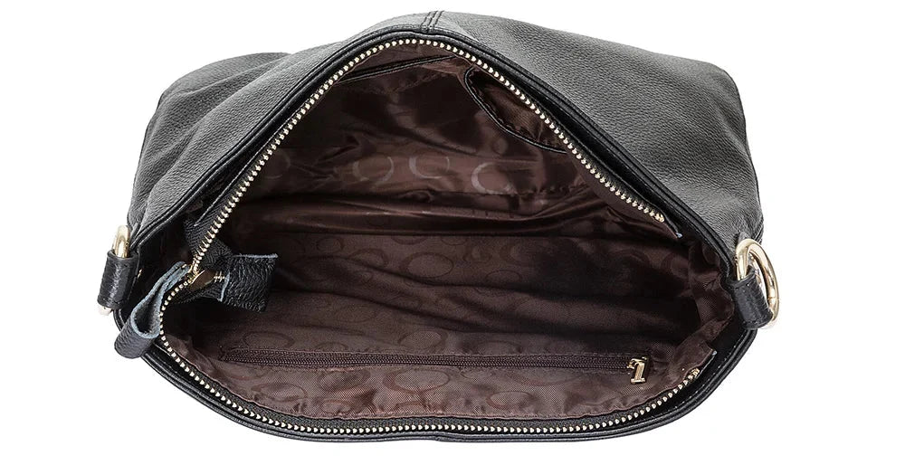 Sac à main polyvalent pour femmes en cuir souple. Accessoire mode chic et moderne avec bandoulière confortable.