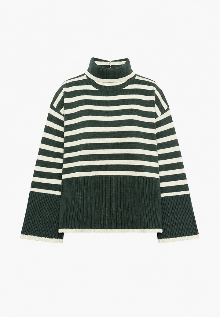 Pull tricot femme chaud, rayures, col roulé oversize, manches amples. Confort élégant pour l'hiver.