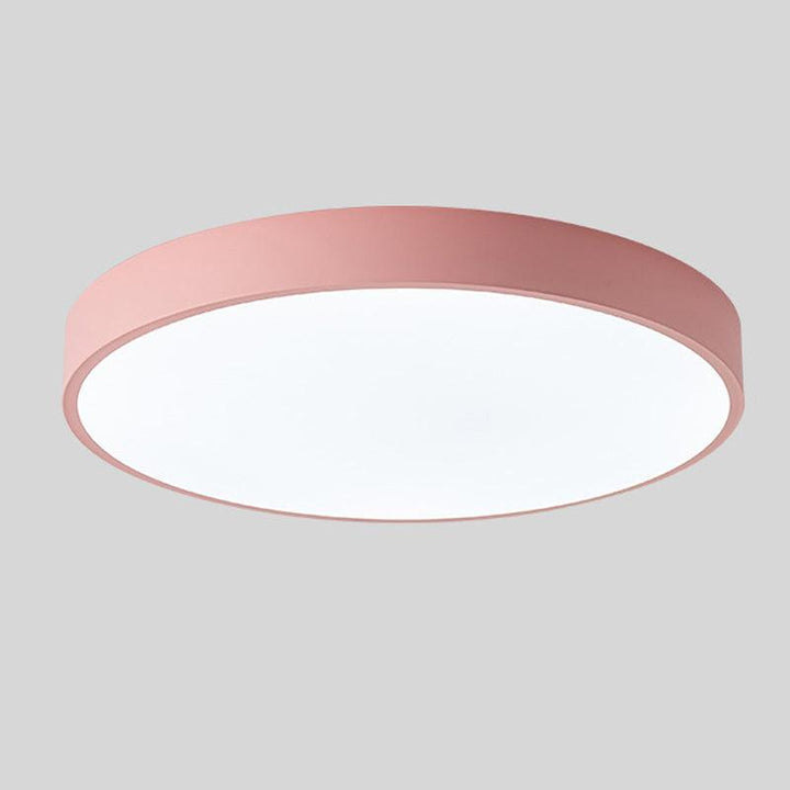Applique de plafond design scandinave. Style Macaron épuré pour une chambre paisible.