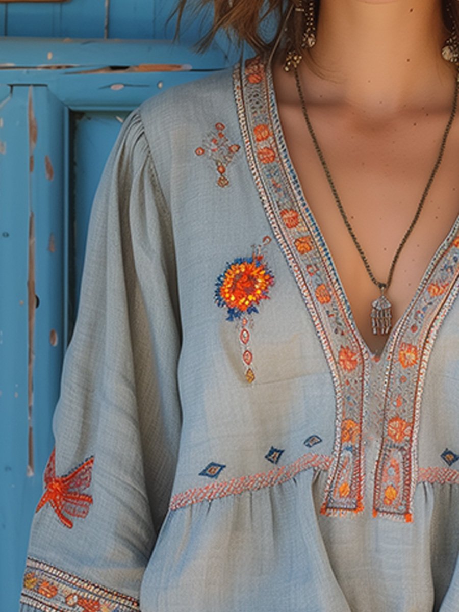 Tunique d'été femme décontractée, légère et aérée, col V brodé, idéal pour le style bohème.