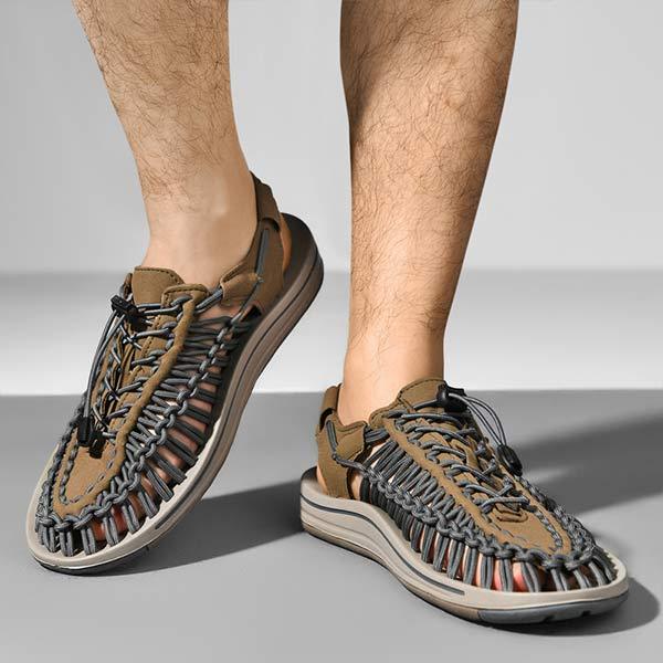 Paire de sandales tissées pour hommes, chaussures de marche confortables et légères pour l'aventure estivale.