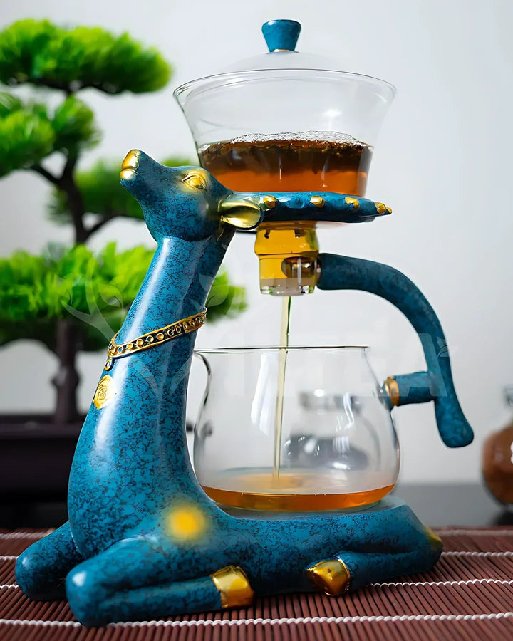 Infuseur à thé magnétique en verre de luxe, simplifiant le rituel pour une expérience de détente à domicile.