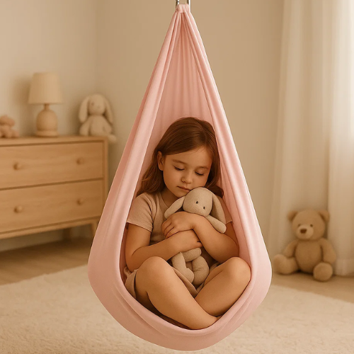 Hamac sensoriel thérapeutique en coton pour enfants, idéal pour le calme et le développement.