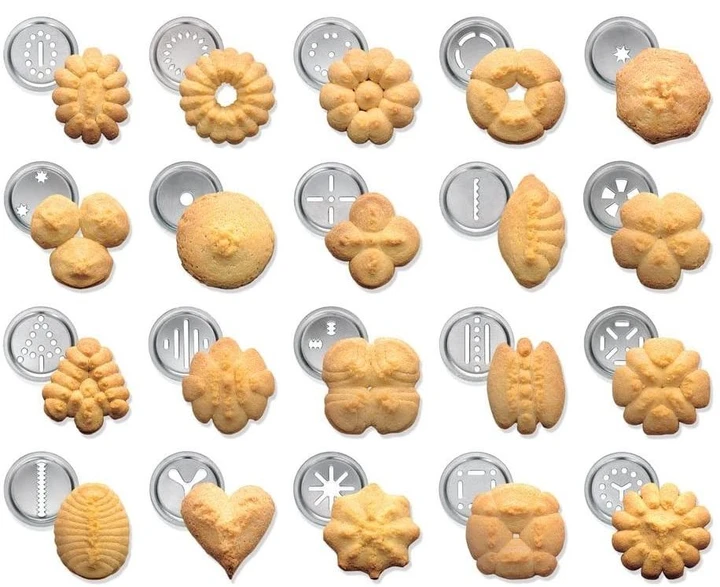 Presse à biscuits polyvalente avec plusieurs moules pour des formes créatives et uniques de biscuits faits maison.