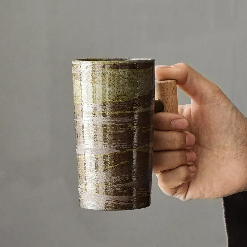 Grande tasse en céramique style nordique, finition terreuse, idéale pour latte, thé ou boisson chaude durable.