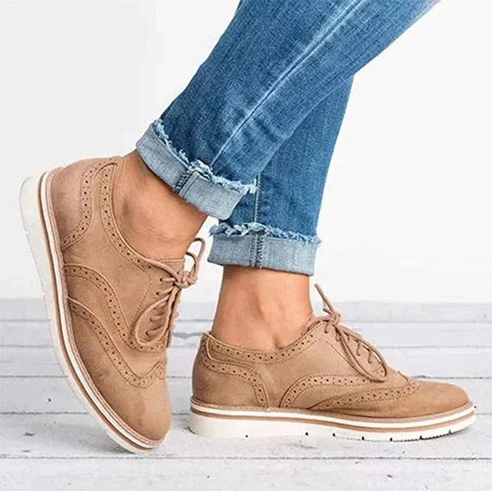 Baskets Jenni pour femmes. Chaussures décontractées avec un design épuré, offrant style et confort pour toute la journée.