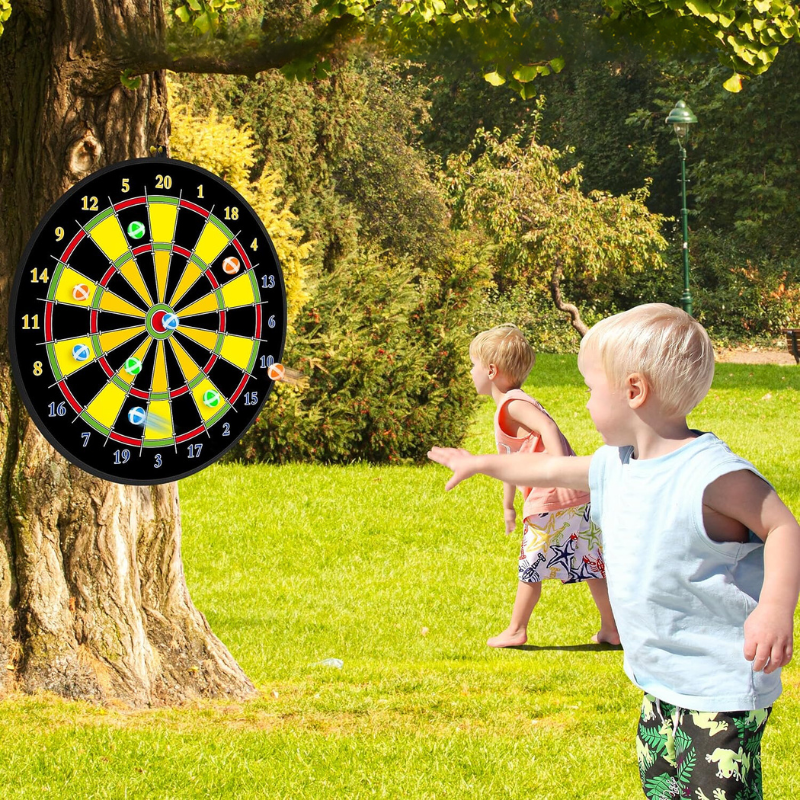Jouet éducatif fléchettes pour enfants, développe coordination et motricité fine avec balles adhésives sûres.