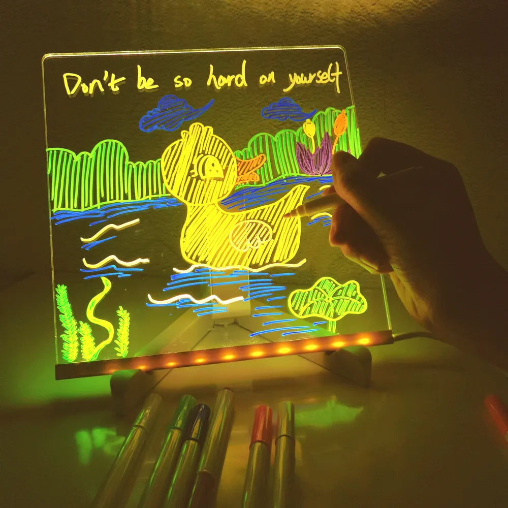 Jeu éducatif créatif : tableau de dessin LED pour enfants, stimulant l'imagination avec lumière douce.