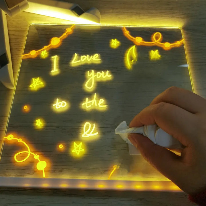 Expérience de dessin lumineuse pour enfants avec ce tableau LED rechargeable USB, favorisant l'art.