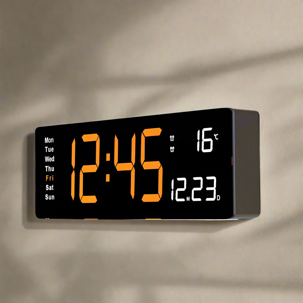 Horloge murale LED USB, affichage numérique moderne, décoration élégante pour chambre contemporaine.