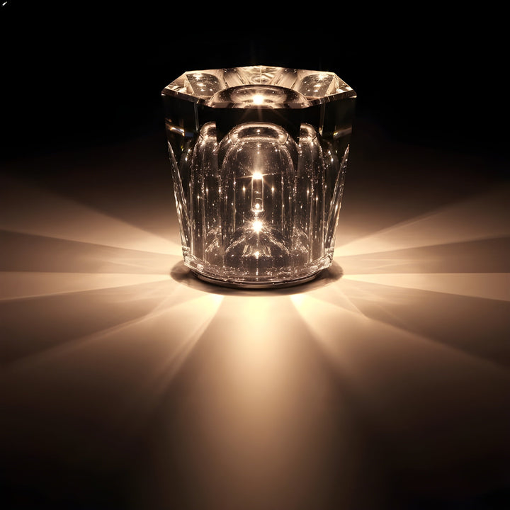 Lampe LED sans fil effet cristal, rechargeable, design moderne pour créer une lumière d'ambiance unique.