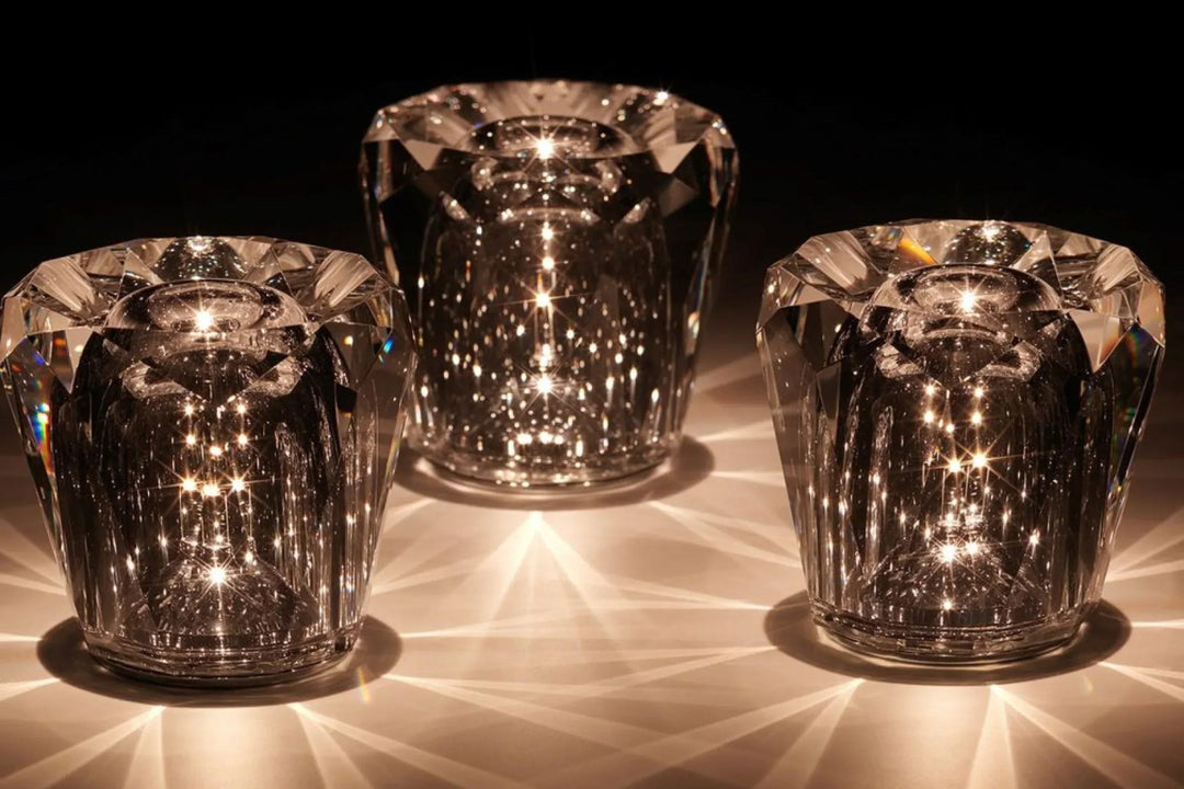 Lampe à poser LED sans fil, effet diamant, rechargeable, pour une décoration lumineuse moderne et élégante.