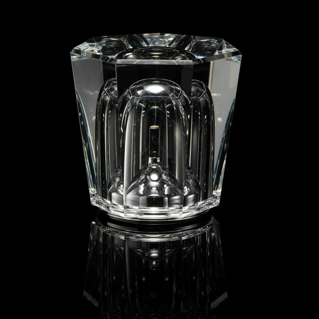 Lampe LED sans fil, rechargeable, effet cristal de diamant, parfaite pour une lumière d'ambiance raffinée.