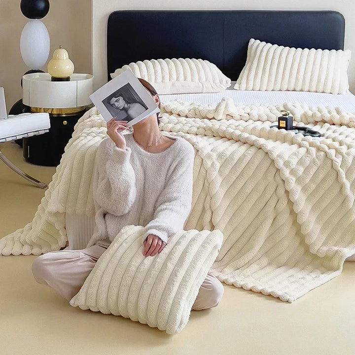 Couverture ultra douce, polyester polaire épais, réchauffe votre salon ou chambre à coucher.