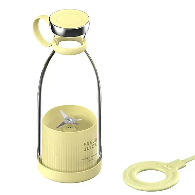 Appareil à boissons saines, mixeur portable rose, rechargeable, pour jus et smoothies frais au quotidien.