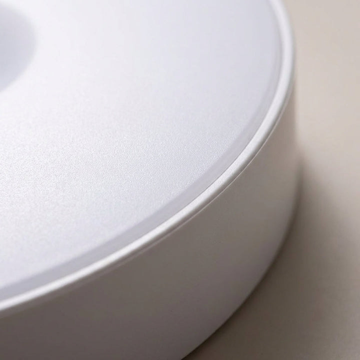 Lumière LED ronde à détecteur de mouvement, sans fil et rechargeable, pour éclairage d'appoint écoénergétique.