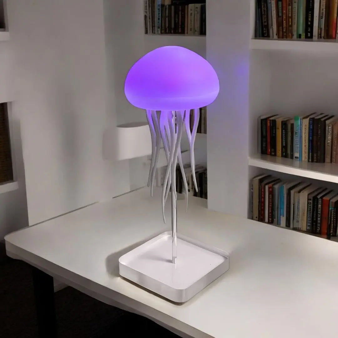 Luminaire LED méduse multicolore, idéal pour une décoration zen et apaisante dans salon ou chambre.