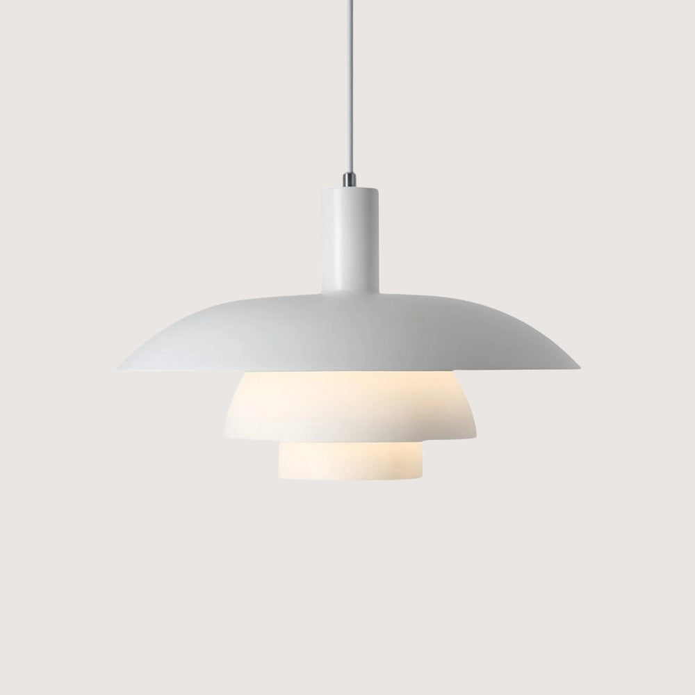 Lustre moderne LED, suspension élégante pour un éclairage d'intérieur raffiné.