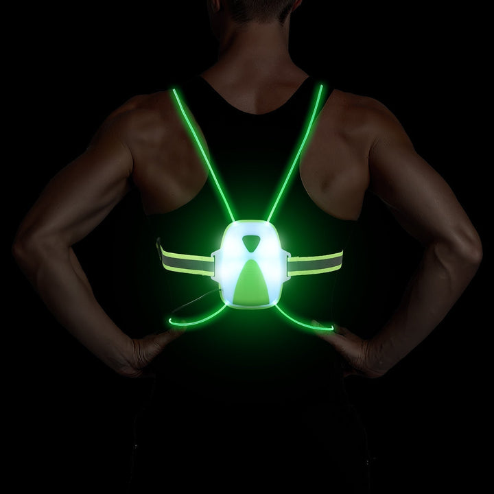 Équipement sport gilet LED haute visibilité, indispensable pour course, cyclisme, sécurité nocturne.