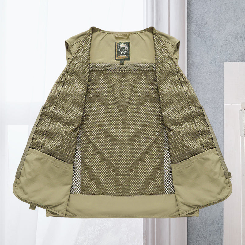 Veste safari homme sans manches, robuste et fonctionnelle, pour vos excursions et voyages.