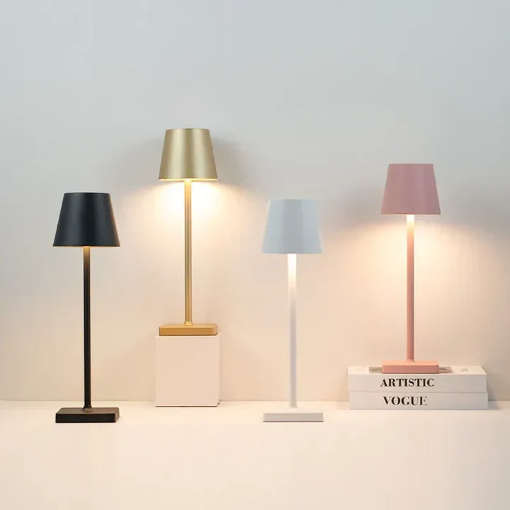 Lampe de table LED sans fil portable, design moderne, éclairage d'ambiance intérieur/extérieur.