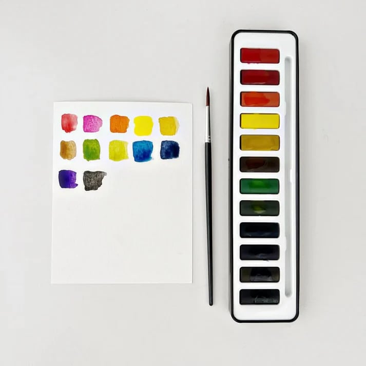 Pages intérieures du cahier d'aquarelle, avec des exercices guidés pour apprendre la peinture pas à pas.