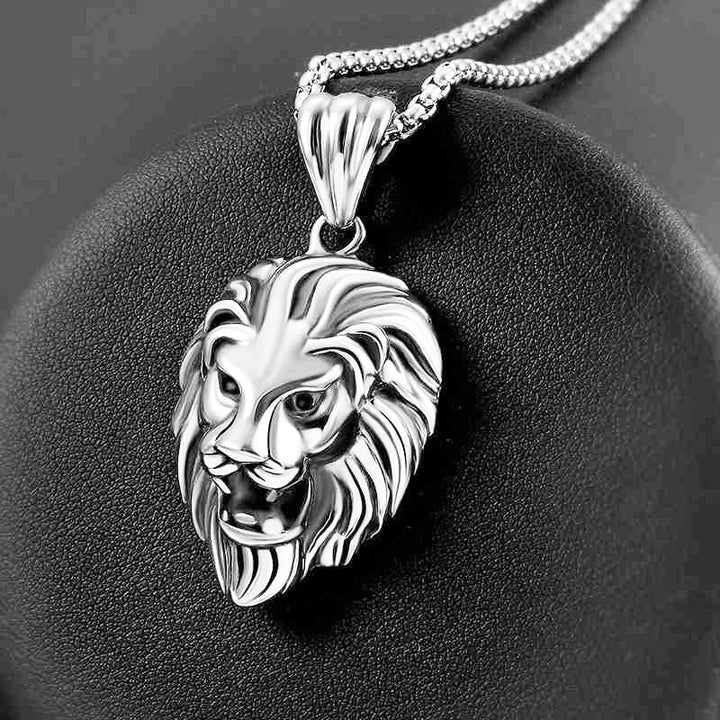 Accessoire pour femmes: collier délicat avec pendentif scintillant, style élégant.