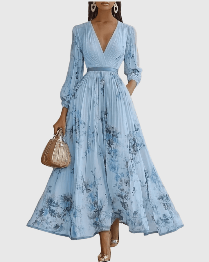Robe femme longue plissée, un classique chic, parfaite pour une garde-robe polyvalente.