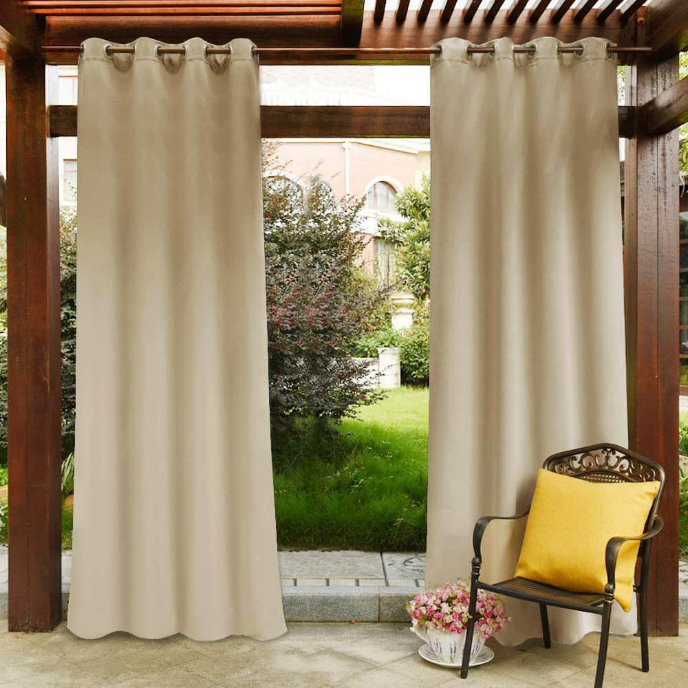 Rideaux extérieurs brise-vue imperméables pour jardin, balcon ou terrasse. Créez un espace intime et protégé.