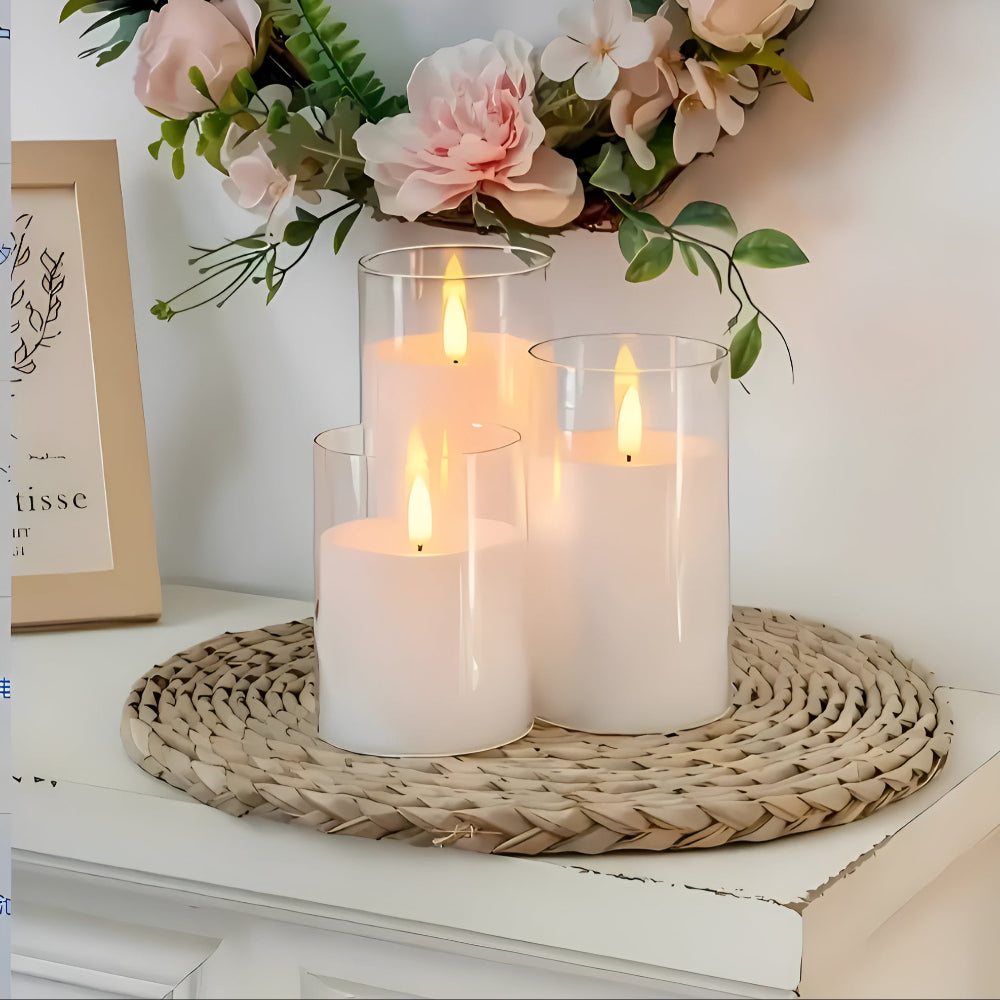 Lot de 3 bougies LED sans flamme 3D réalistes pour une ambiance chaleureuse et sécurisée à l'intérieur.