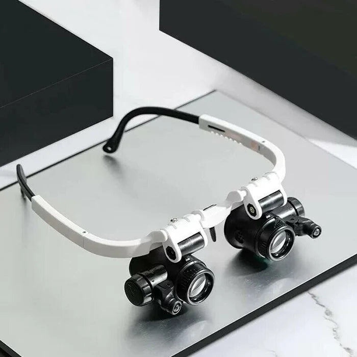 Loupes grossissantes LED pour travaux de précision, inspection électronique, horlogerie ou loisirs créatifs.