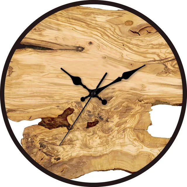 Objet déco : horloge murale contemporaine transparente avec un design minimaliste et silencieux.