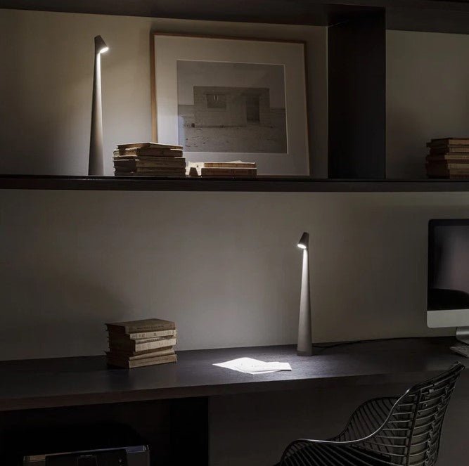 Lampe de chevet LED, dimmable, sans fil, pour une ambiance apaisante dans votre chambre.