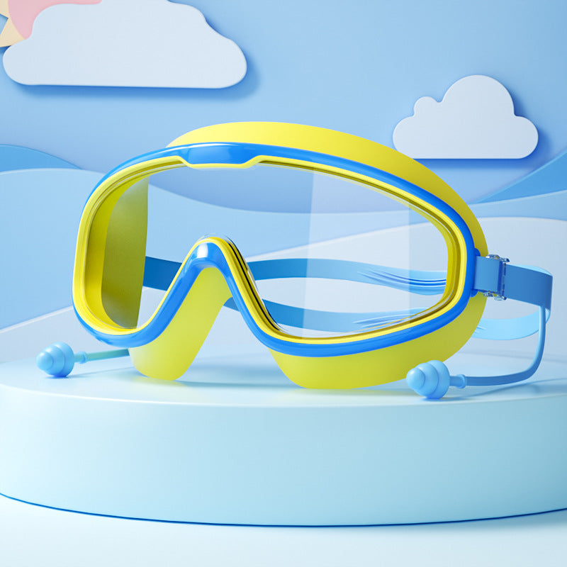 Lunettes de natation enfant confortables, vision claire et traitement antibuée pour la piscine.