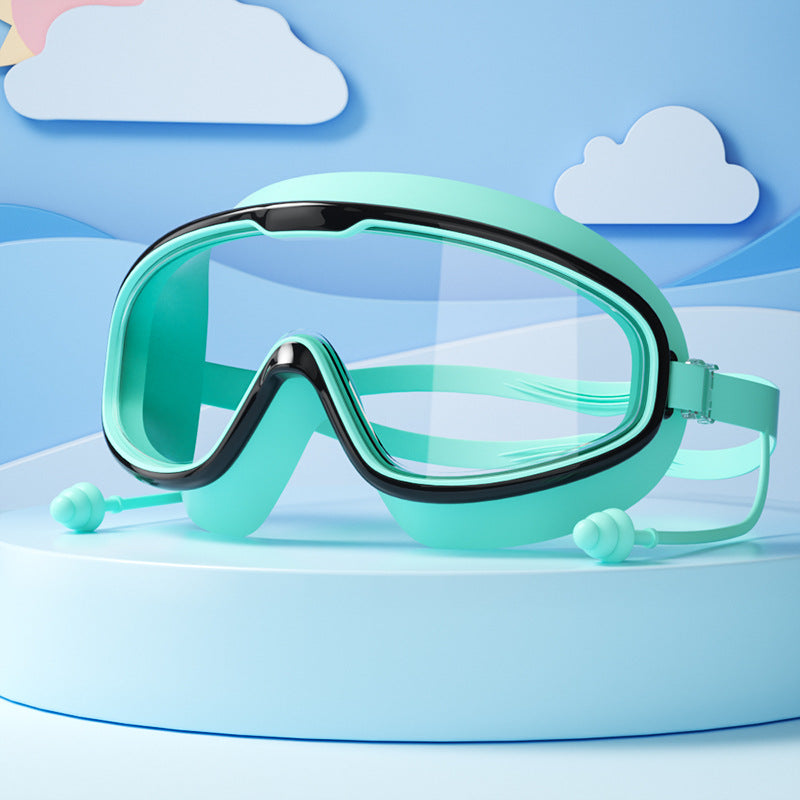 Équipement de natation enfant : lunettes avec lentilles résistantes aux rayures et système antibuée.