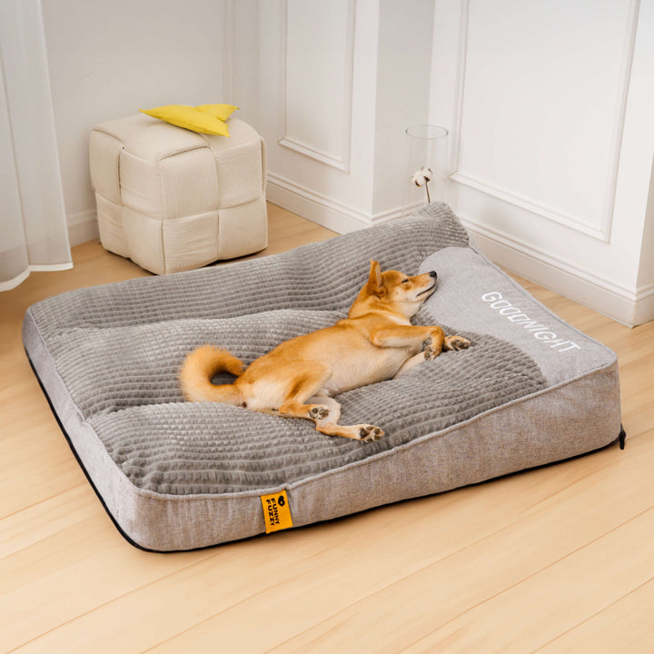 Lit orthopédique en mousse mémoire pour grand chien. Offre un soutien articulaire et un confort exceptionnel.