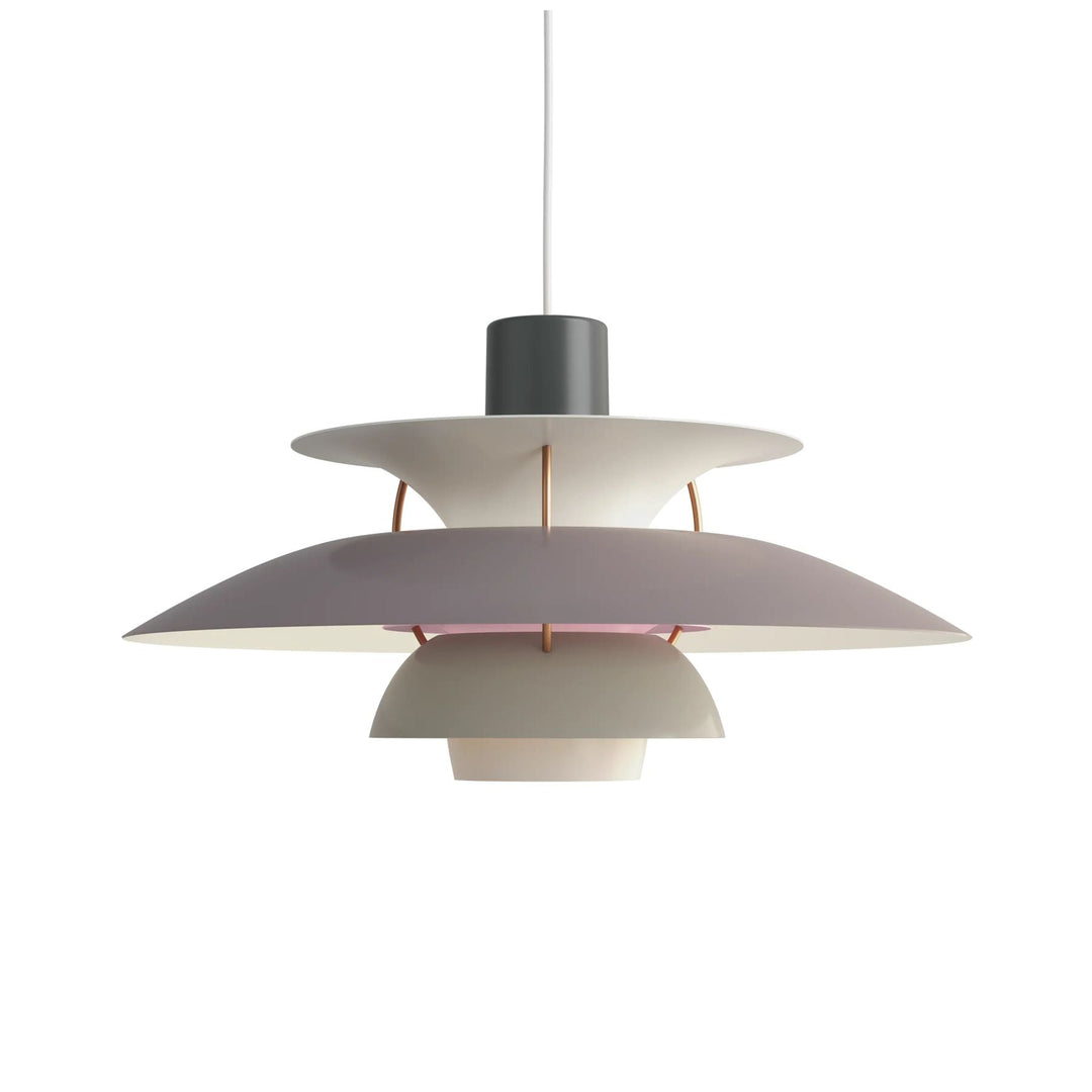 Lustre plafonnier LED à économie d'énergie, éclairage puissant et design moderne pour toute pièce.