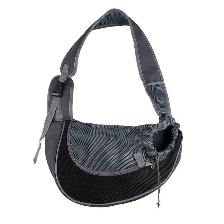 Ce sac de transport bandoulière offre confort et protection à votre petit chien ou chat lors de vos aventures.