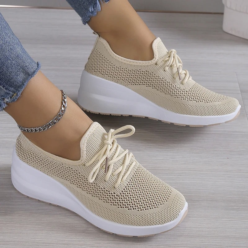 Chaussures orthopédiques confortables pour femmes, idéales pour soulagement douleur et pieds sensibles. Soutien voûte plantaire.