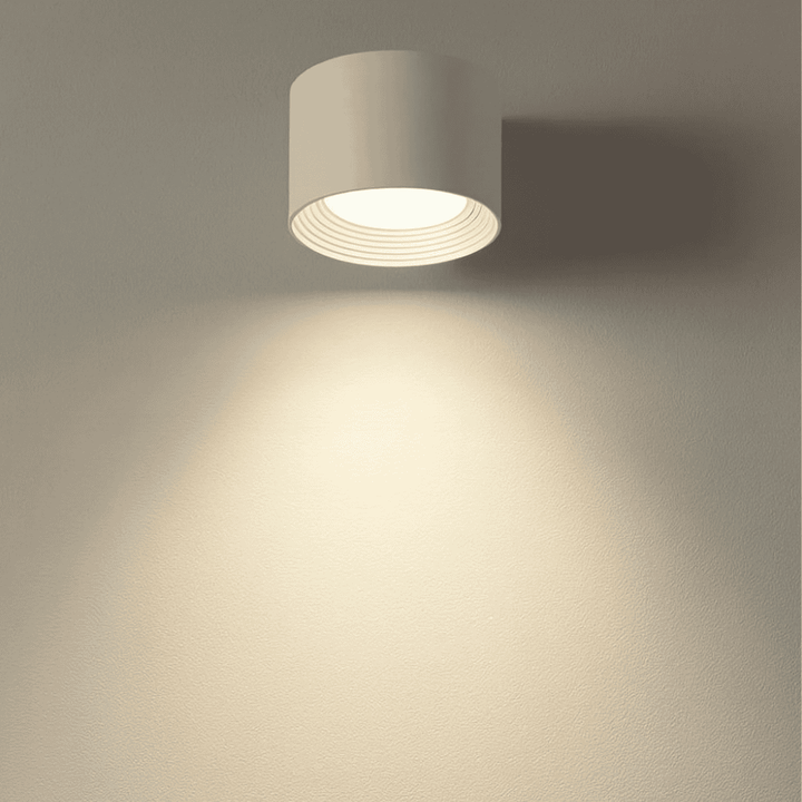 Lampe murale LED sans fil scandinave, idéale pour un éclairage intérieur moderne et épuré. Rechargeable.