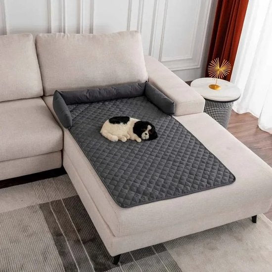 Lit pour chien confortable et imperméable, protection optimale pour canapé et voiture.
