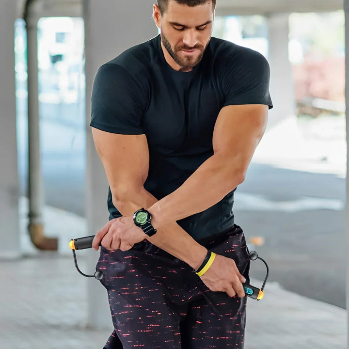 Corde à sauter numérique sans fil, outil essentiel pour le sport, l'endurance et le bien-être. Entraînez-vous efficacement.