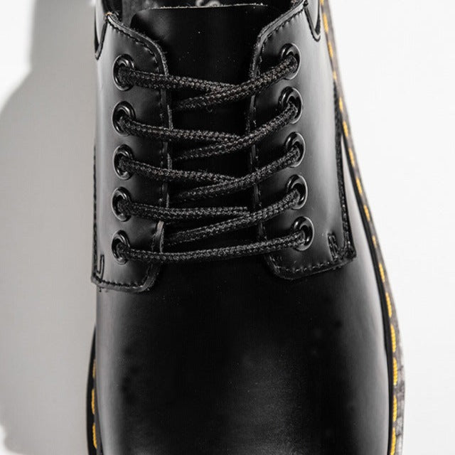 Chaussures Milo pour hommes, décontractées et élégantes, idéales pour le confort quotidien.