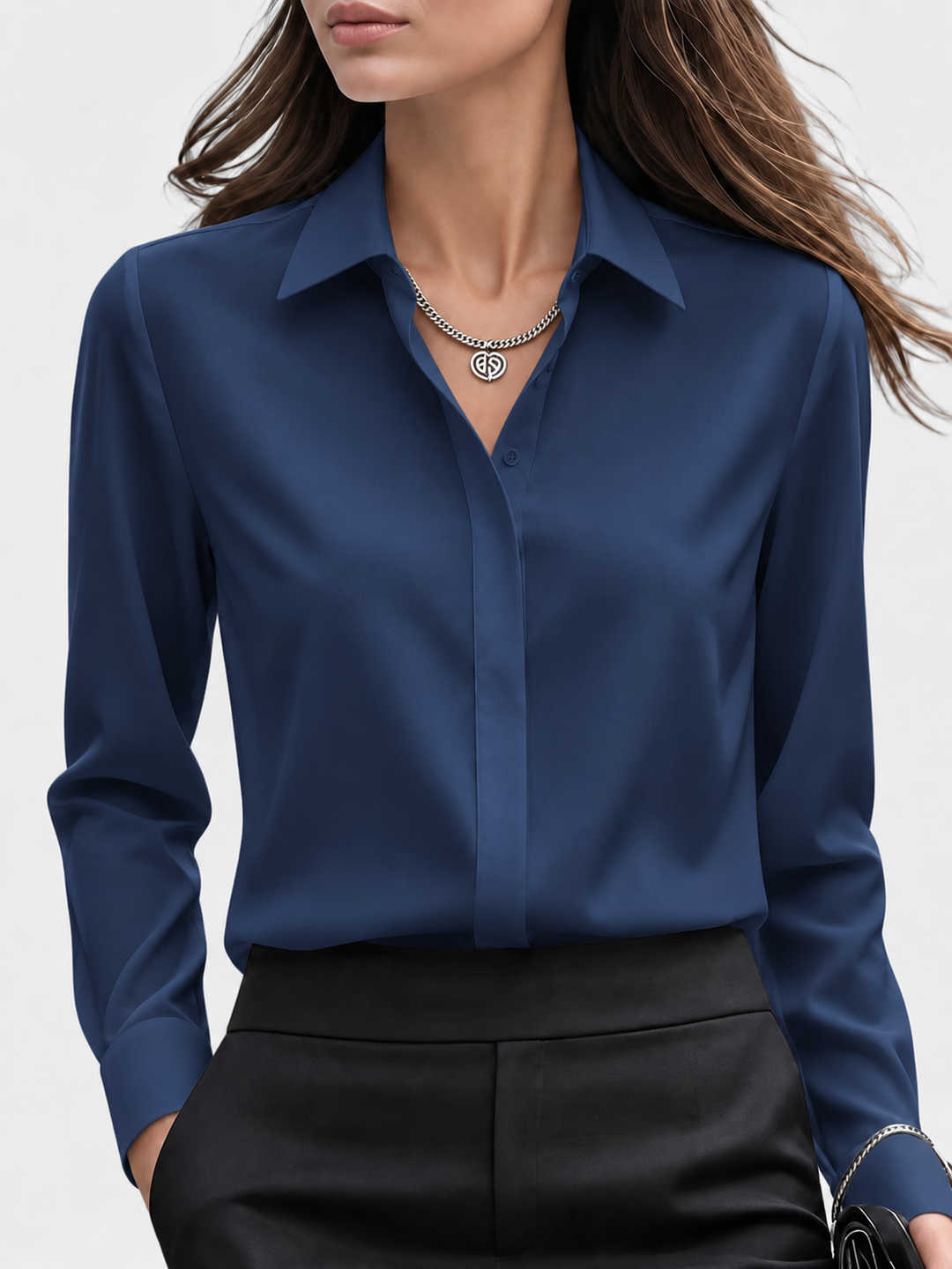 Top élégant femme, parfait pour bureau ou soirée chic, style polyvalent.
