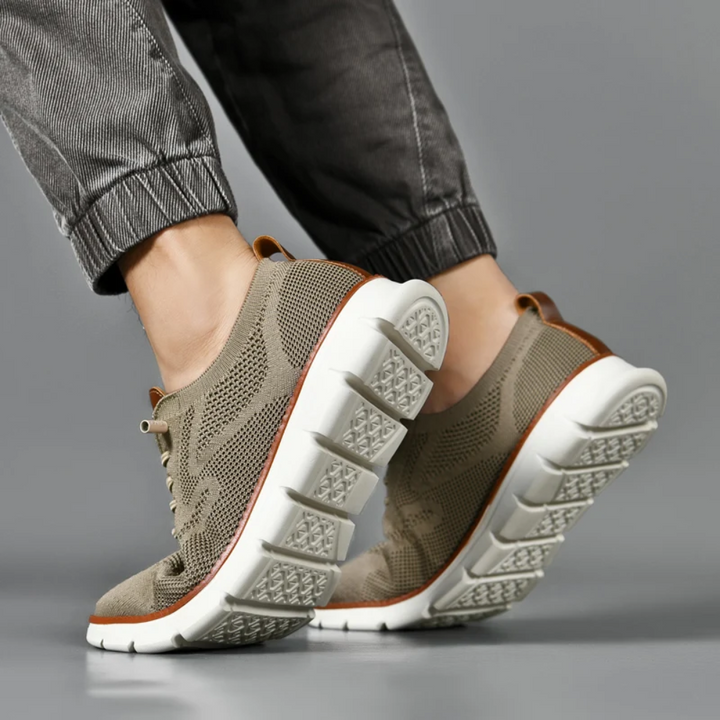 Baskets hommes orthopédiques garantissant confort et soutien optimal pour la santé de vos pieds. Modèle Bram.